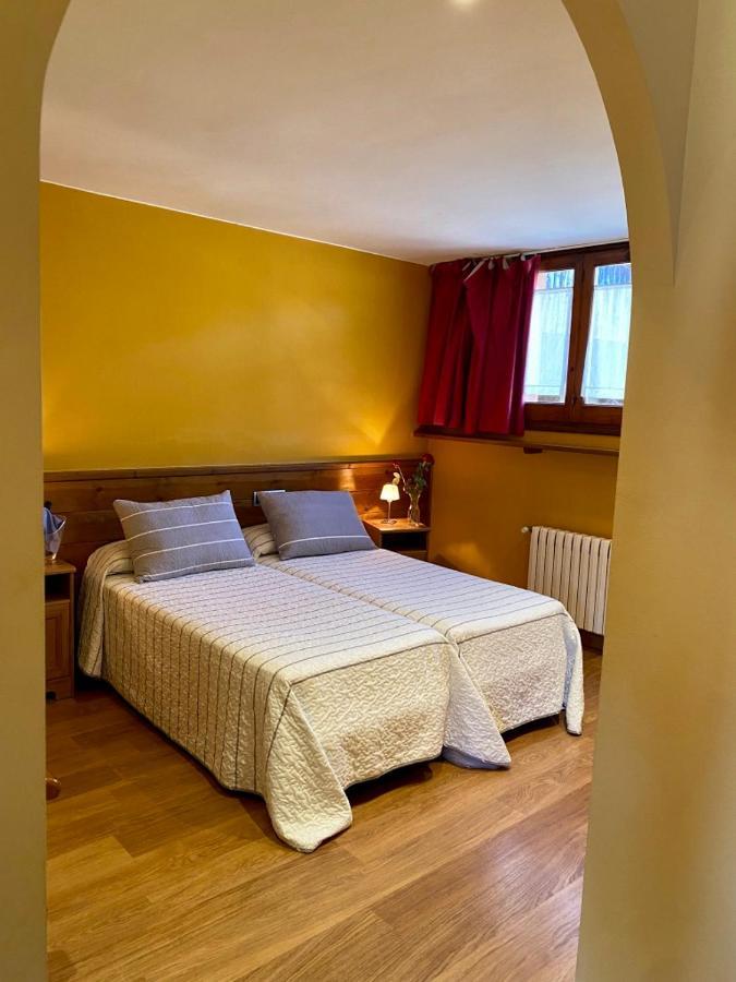 Campalans Hotel Rural Bungalows Mobilhomes Borredá 외부 사진